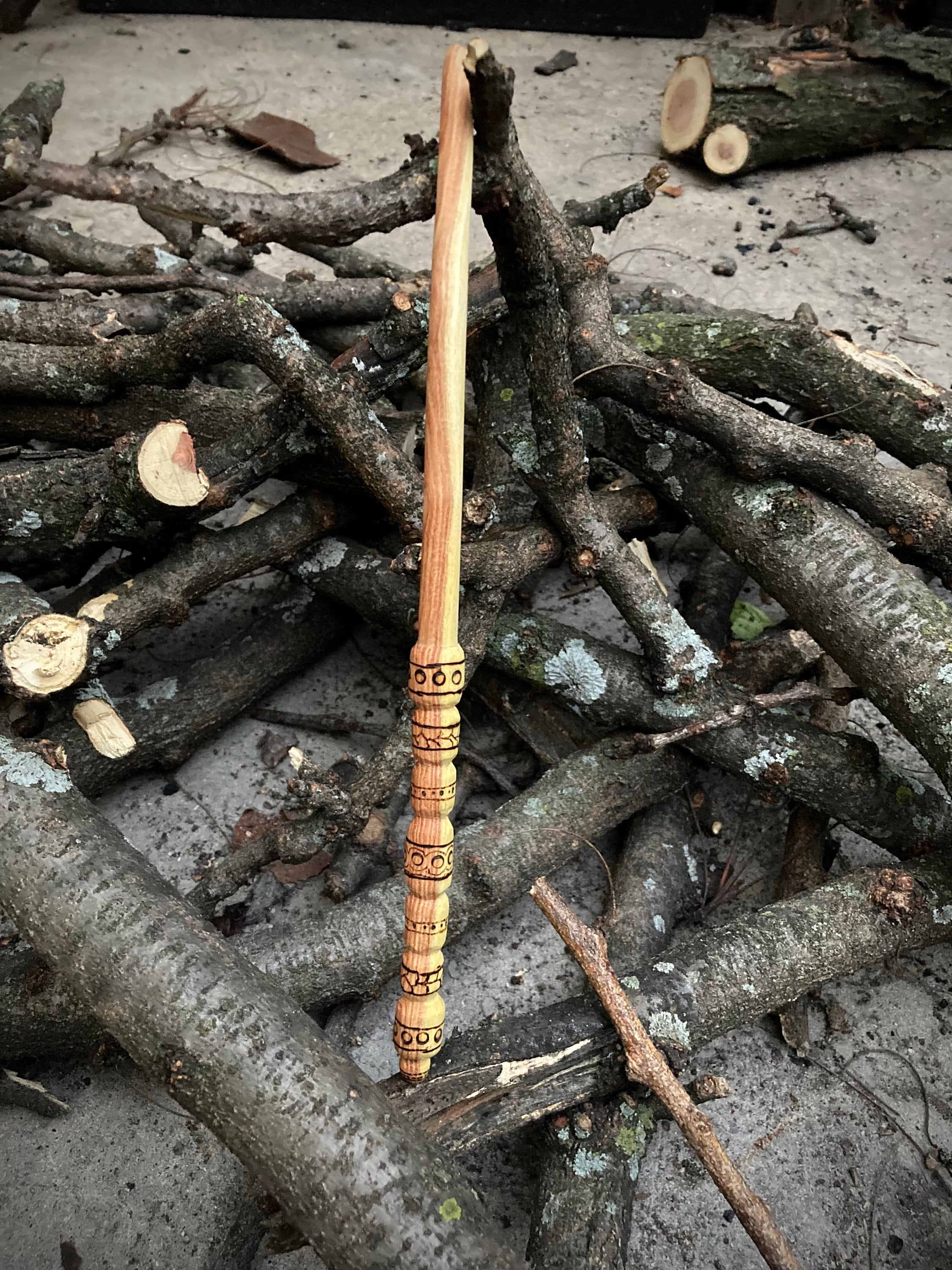 Hand carved Honeylocust wooden magic wand image 2